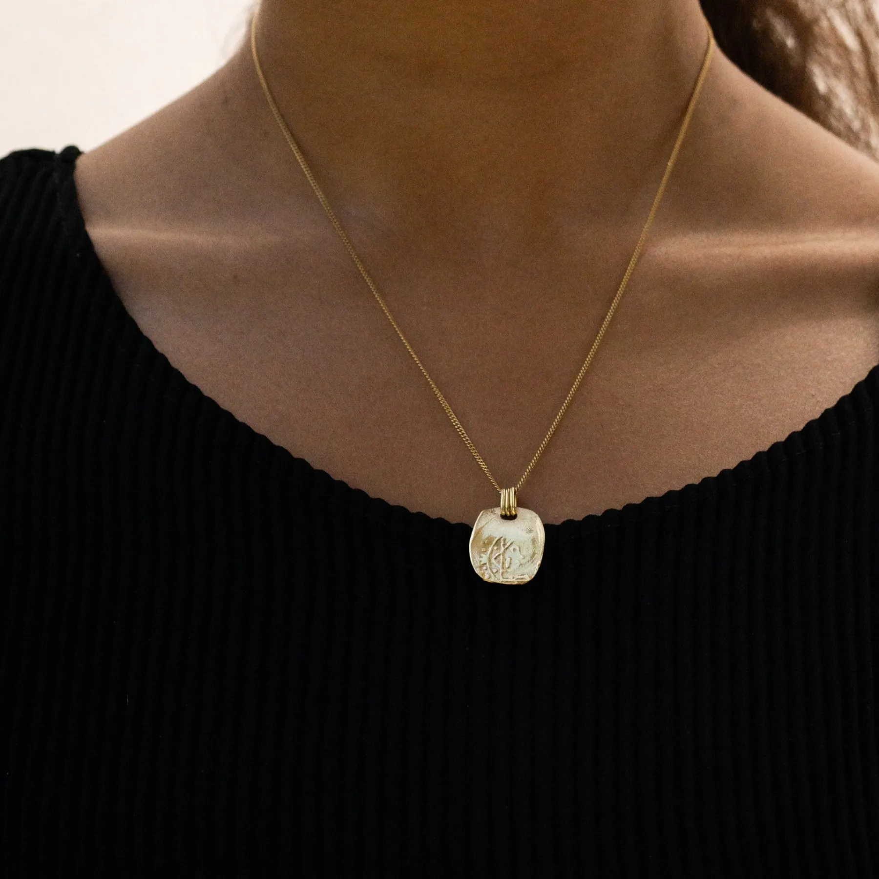 aegean_gold_necklace_1.webp SarahBijoux Aegean Gold necklace