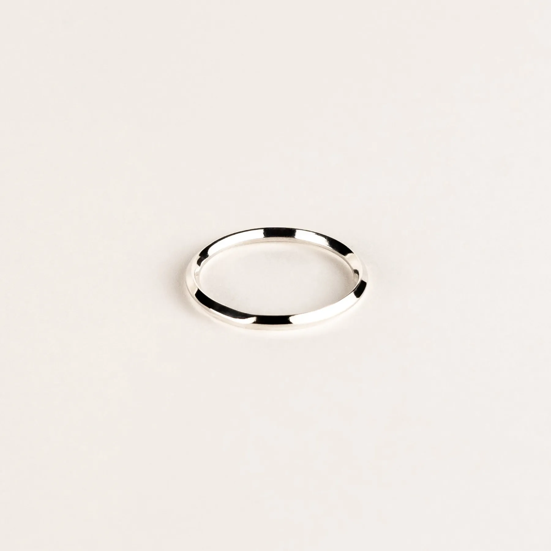cape_wire_ring_0.webp SarahBijoux Cape wire ring