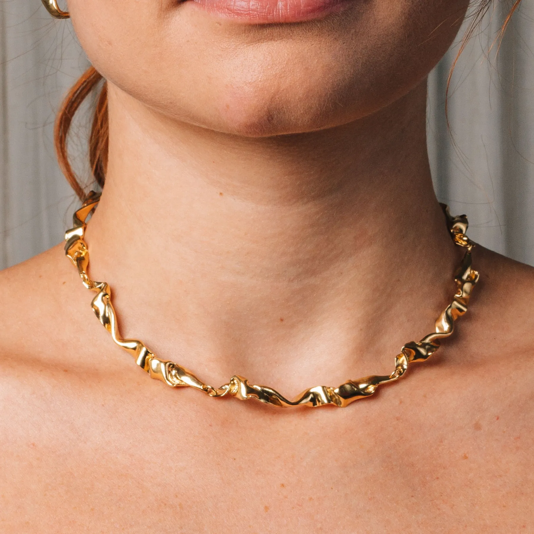 draped_gold_vermeil_necklace_1.webp SarahBijoux Draped Gold Vermeil Necklace