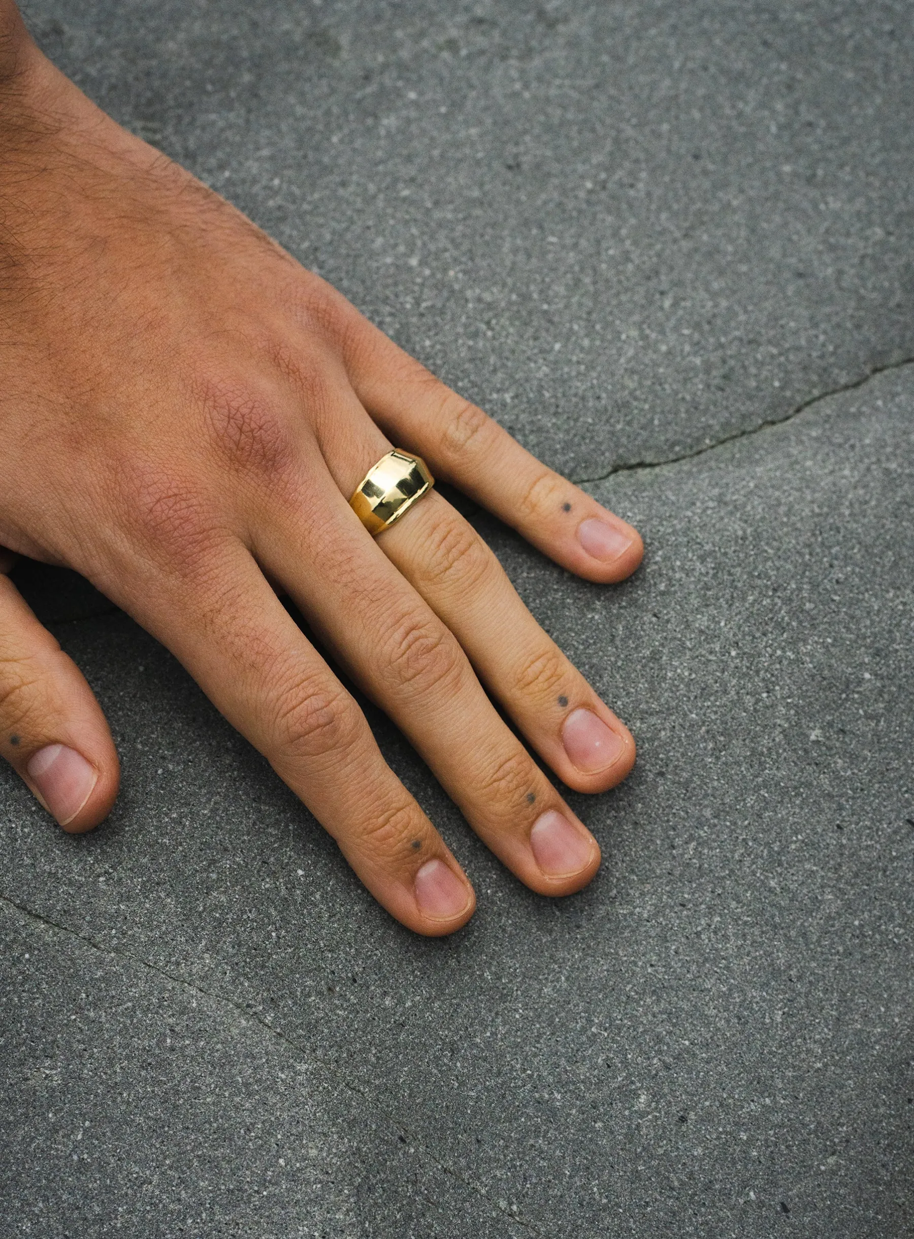 dune_gold_ring_2.webp SarahBijoux Dune gold ring