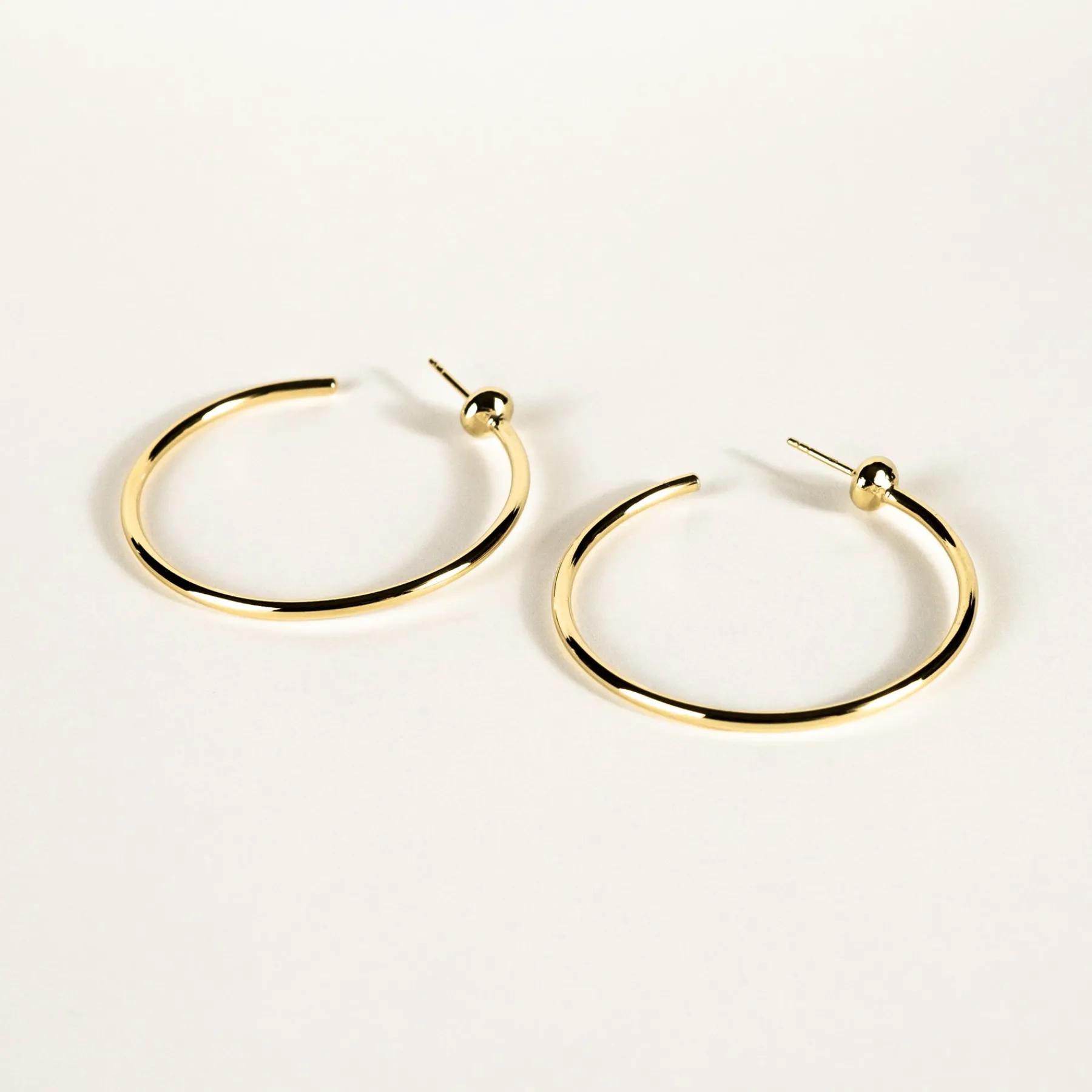 emi_gold_vermeil_hoops_0.webp SarahBijoux Emi Gold Vermeil Hoops
