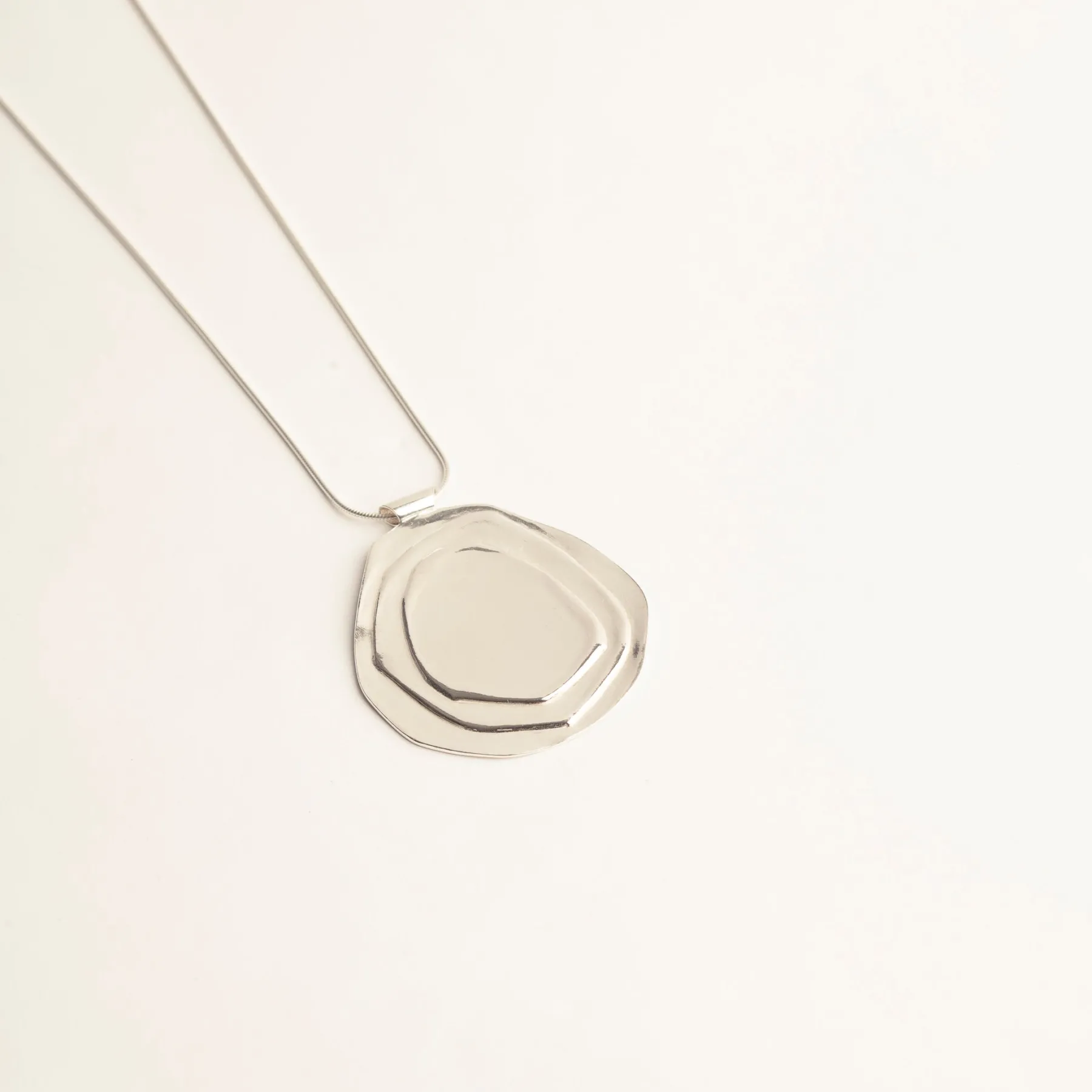 lava_necklace_0.webp SarahBijoux Lava Necklace