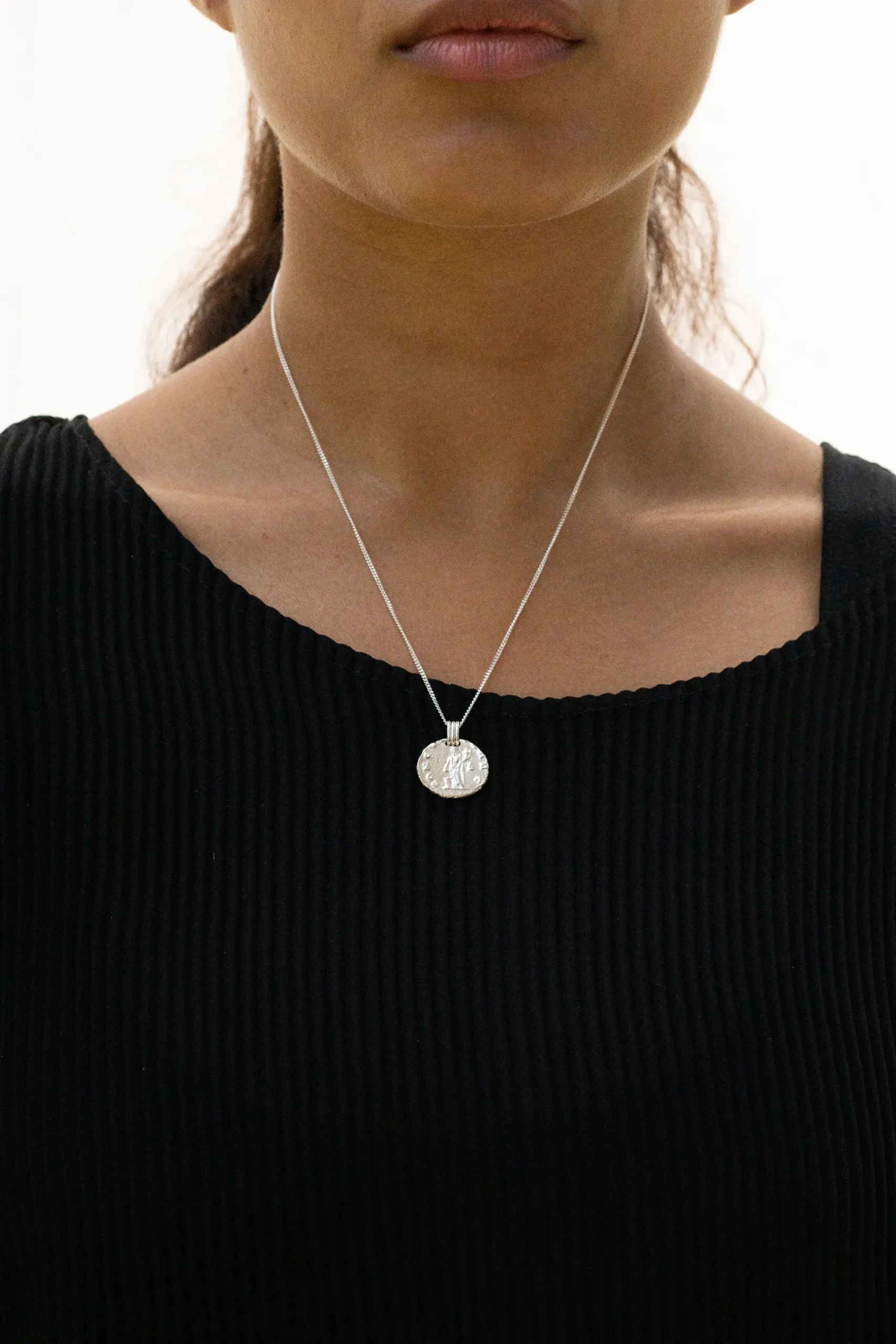 mediterranean_necklace_2.webp SarahBijoux Mediterranean Necklace
