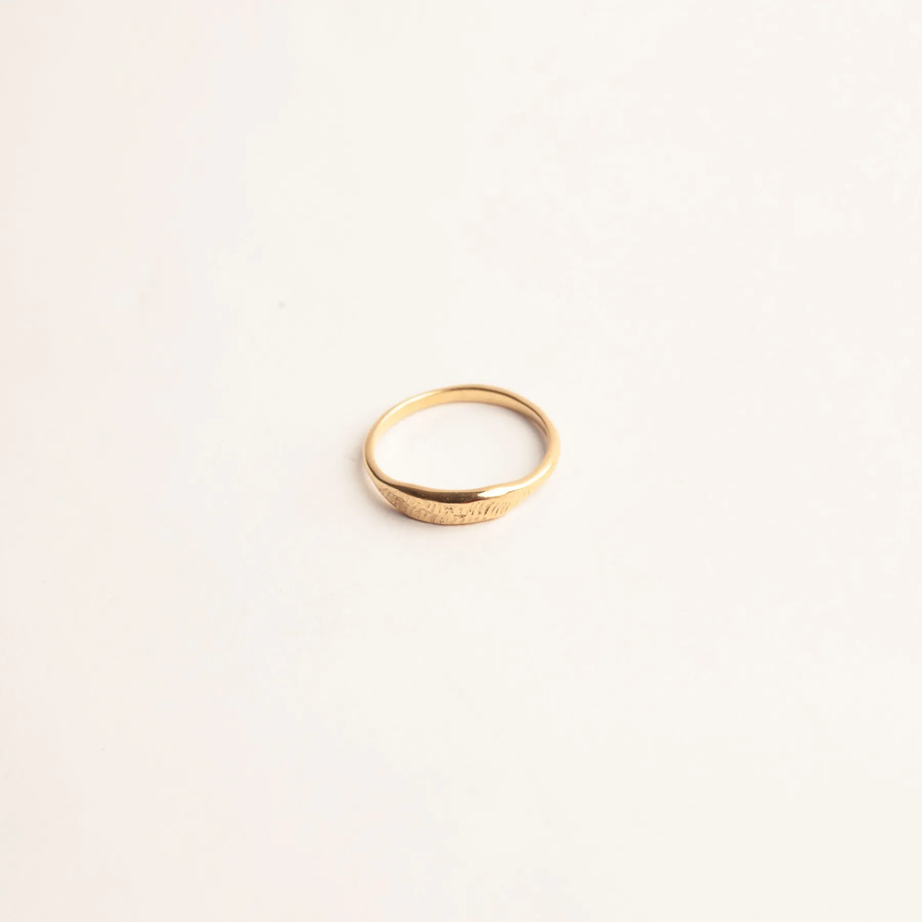 reef_signet_gold_ring_0.webp SarahBijoux Reef Signet Gold Ring