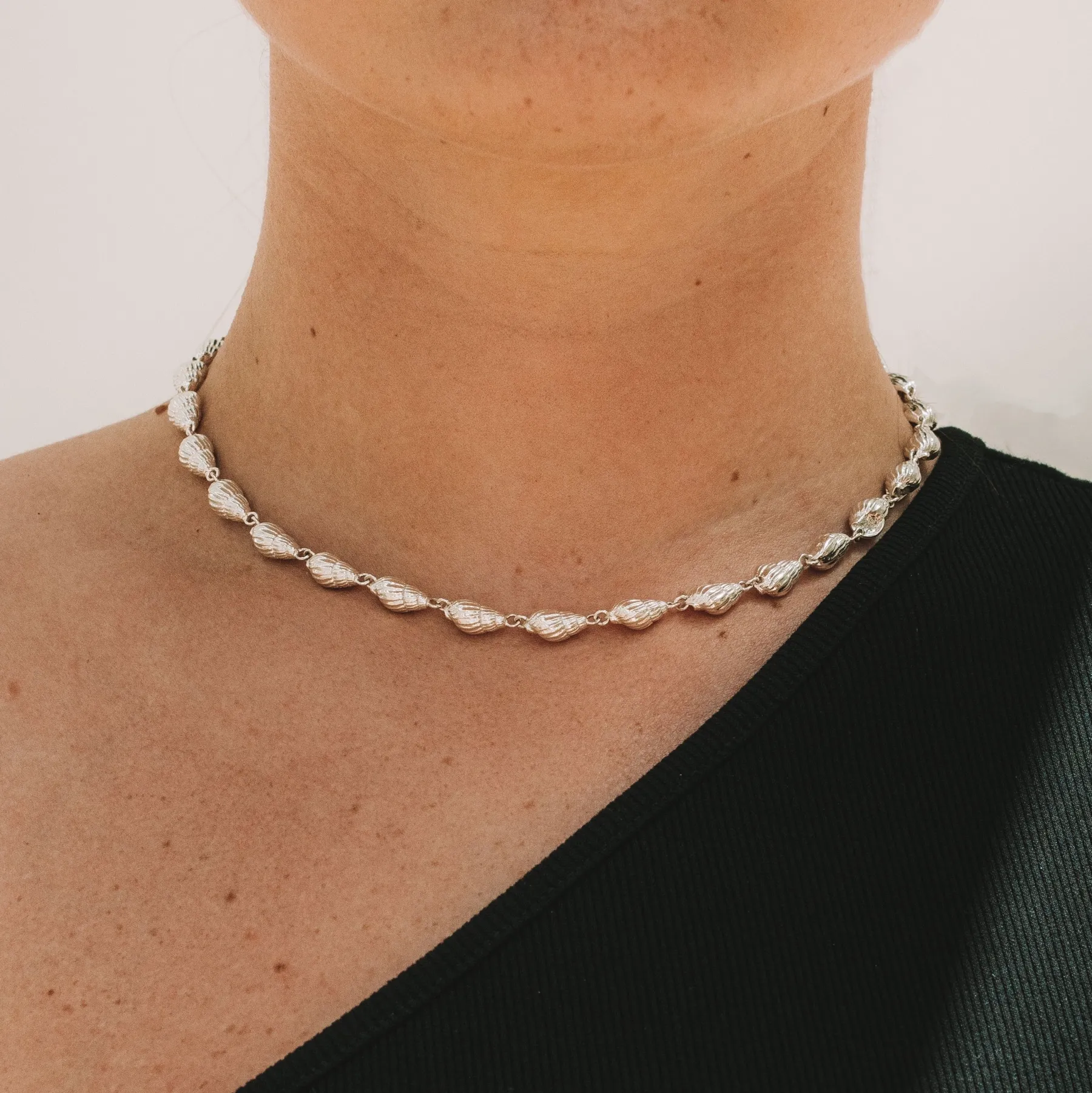 salty_necklace_1.webp SarahBijoux Salty Necklace