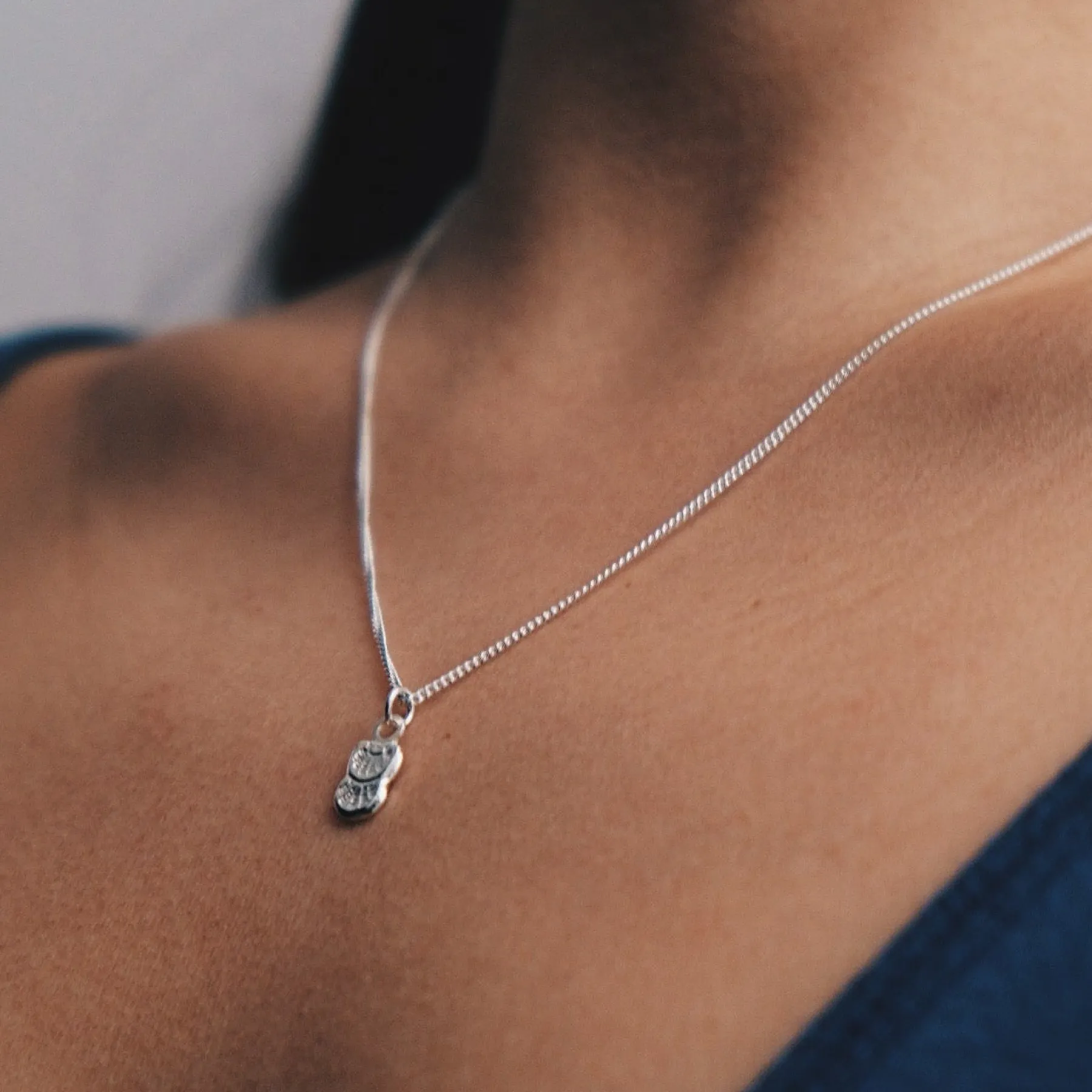 shell_gold_necklace_1.webp SarahBijoux Shell Gold Necklace
